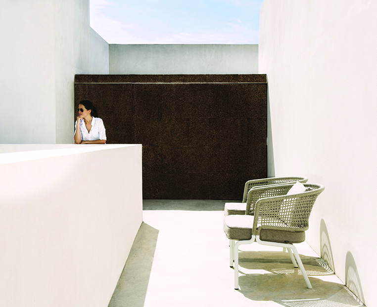 Contour clubchair white_linen_a S
