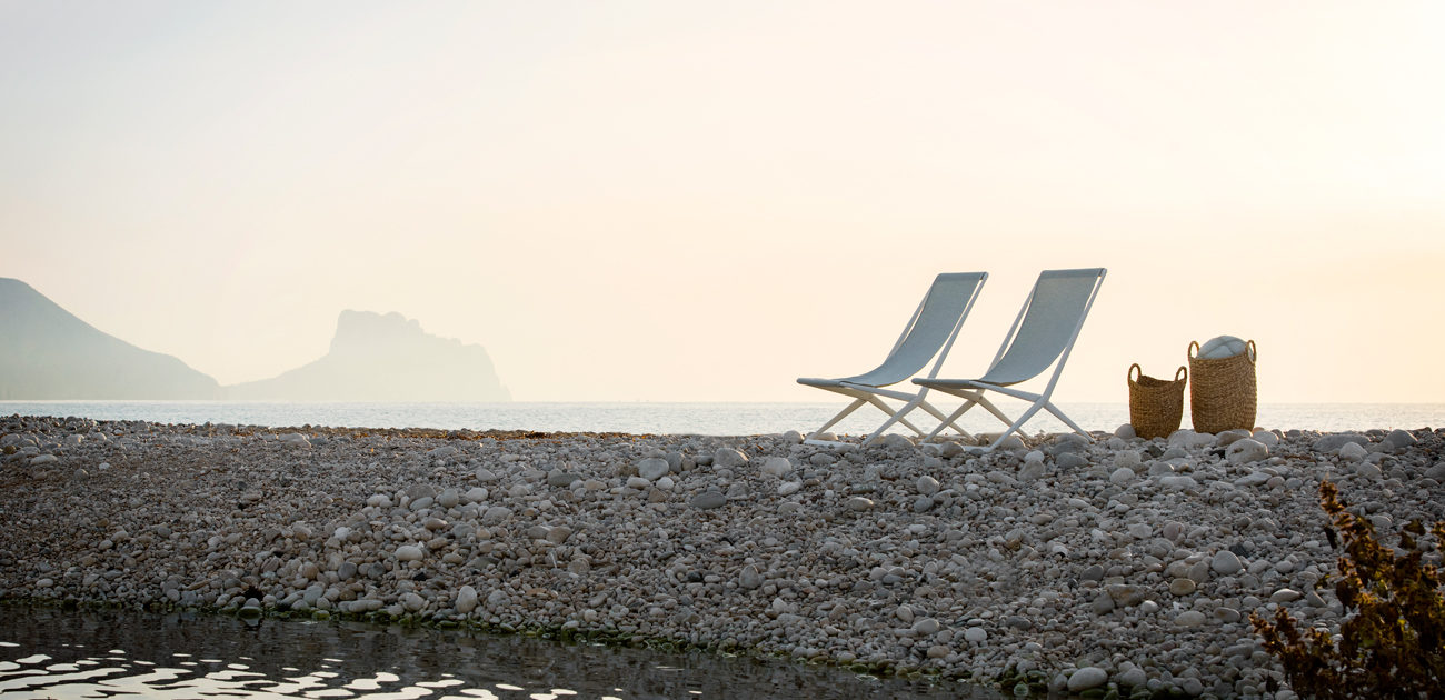 branch-branch-beach-chair-ink6688-1300x855