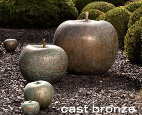 cast-bronze-apple-sculpture_bull_and_stein