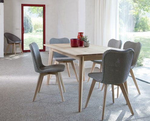 lily_Dan_table