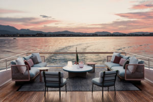mesh yacht