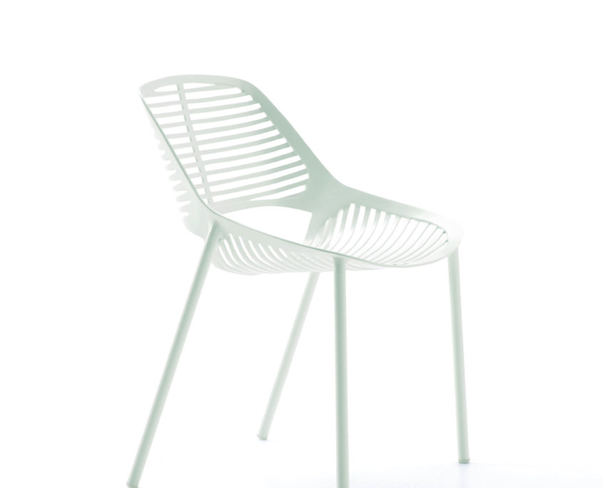 chaise Niwa blanche