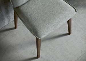 chaise_bon_bon_elegante_confortable