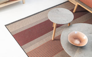 w1608h1000zcZCq85_Vincent-Sheppard-Toundra-outdoor-rug-sunset