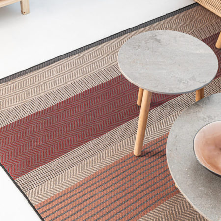 w1608h1000zcZCq85_Vincent-Sheppard-Toundra-outdoor-rug-sunset
