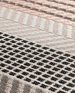 w800h1000zcZCq85_Vincent-Sheppard-Toundra-outdoor-rug-mist