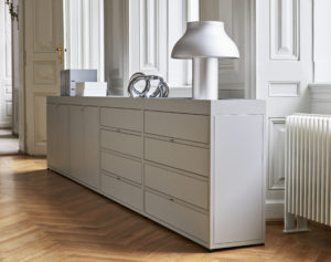 New Order Shelving System light grey_PC Table Lamp aluminum