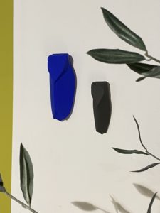 Les_muettes_bleu_klein_monochromic_homa84