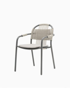 fauteuil repas_cleo_sheppard_empilable