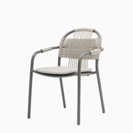 fauteuil repas_cleo_sheppard_empilable