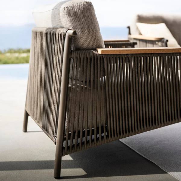 Fauteuil de la collection SCOOP de la marque Jardinico vous attends au showroom vers Avignon en Provence