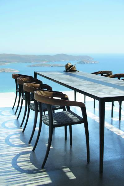 Acheter des meubles extérieurs pour le bord de mer, design et contemporain aux alentours de Saint-Tropez sur la Côte d'Azur