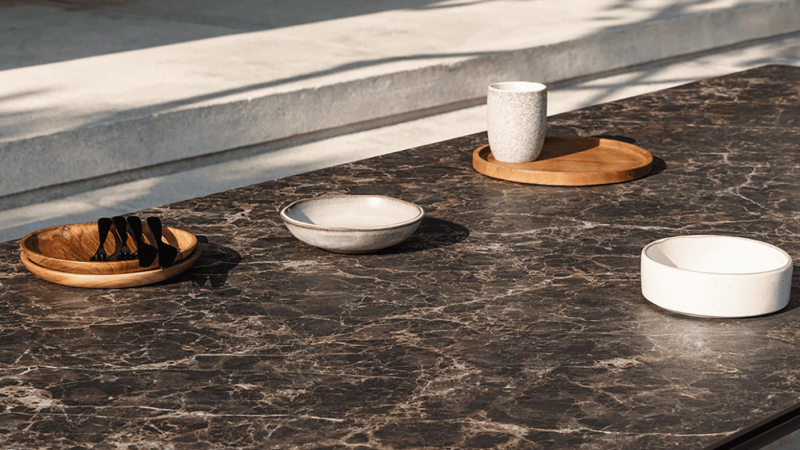 Table repas Carver Gloster