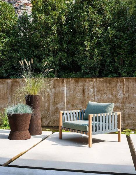 Le fauteuil 1 place de la collection MISTRAL et de la marque Roda est disponible à Homa près de Roussillon en Provence