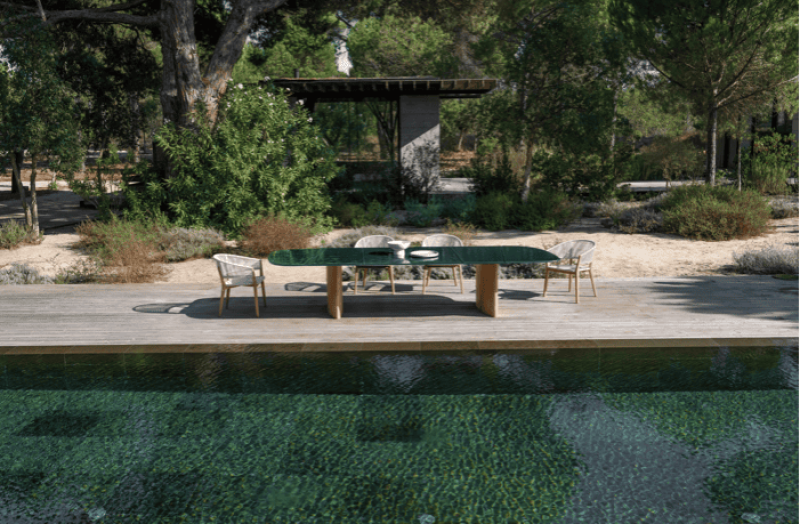 Table regaliz 2025 de la marque Royal Botania haut de gamme  disponible chez Homa près de Coustellet 